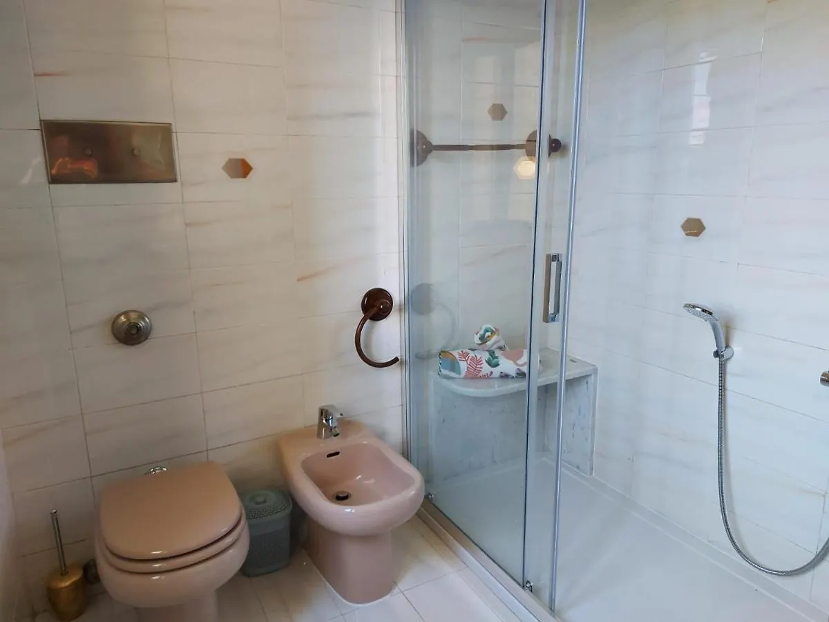 Bnbook Casa Dei Peschi - Lago Di Monate Cadrezzate