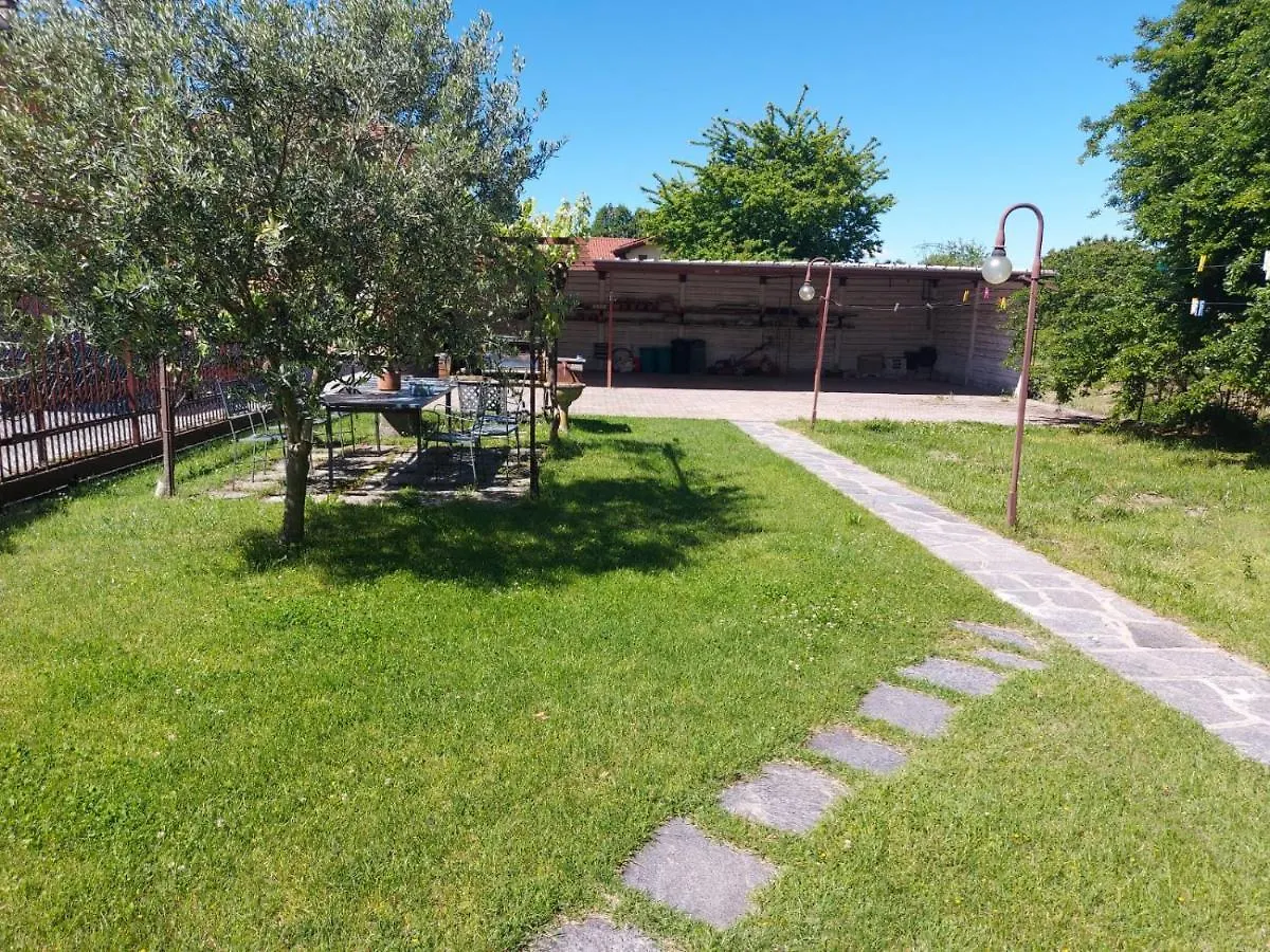 Bnbook Casa Dei Peschi - Lago Di Monate Cadrezzate Italy